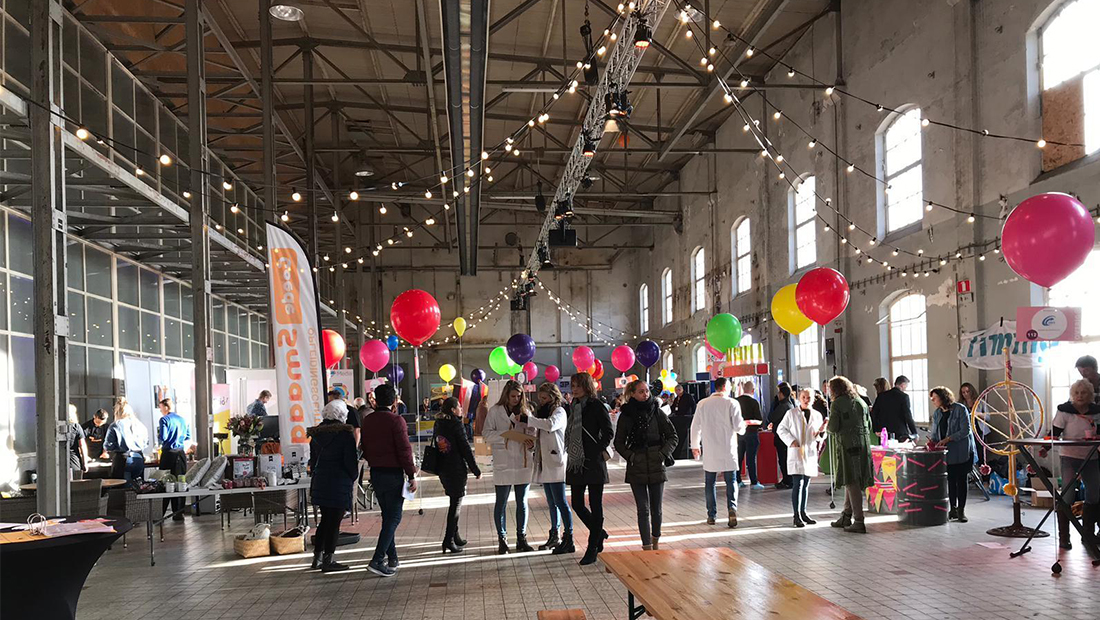 Om ervoor te zorgen dat de bezoekers van de diverse evenementen een aangename temperatuur in het gebouw ervaren, zijn er Mark INFRA zwartebuisstralers geïnstalleerd.